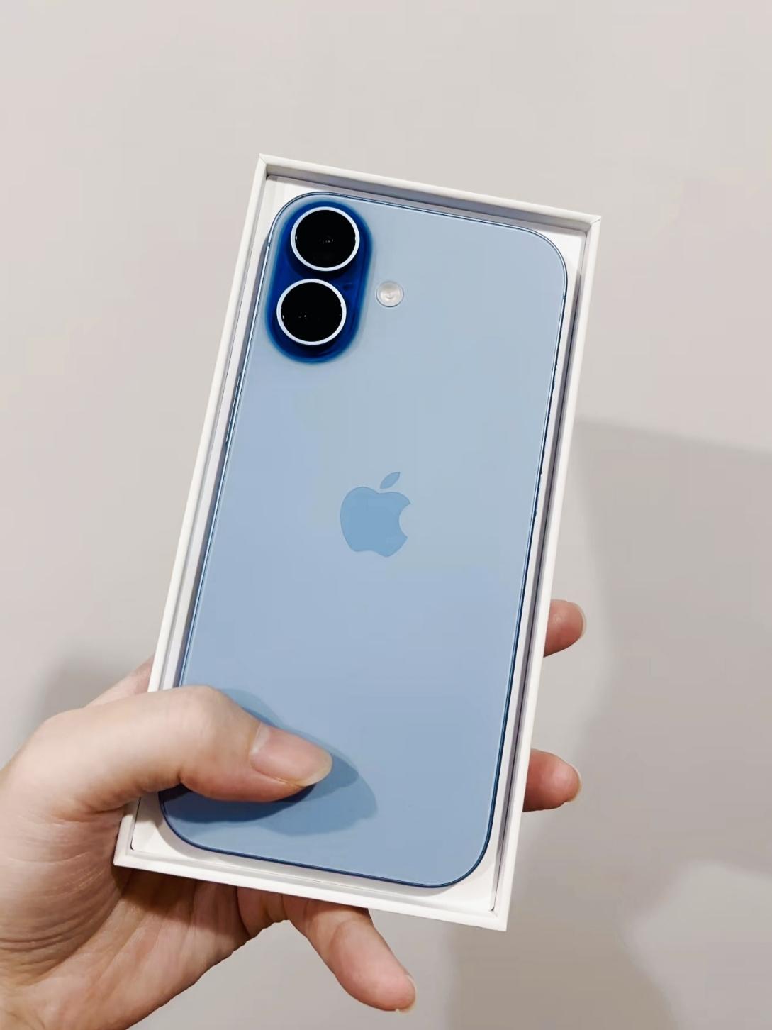 iPhone11，128gb卖5999iPhone12，64gb卖6299i