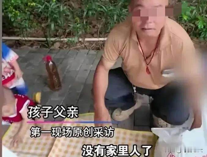 家人们看完真揪心！妈妈怀第四个孩子后跑了，爸爸跑摩的挣钱，没钱没时间带娃，就把三
