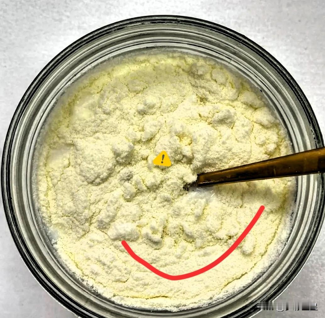 一觉醒来天塌了，打开手机看到是假奶粉的新闻，小时候躲的过三鹿，现在喝的是淀粉