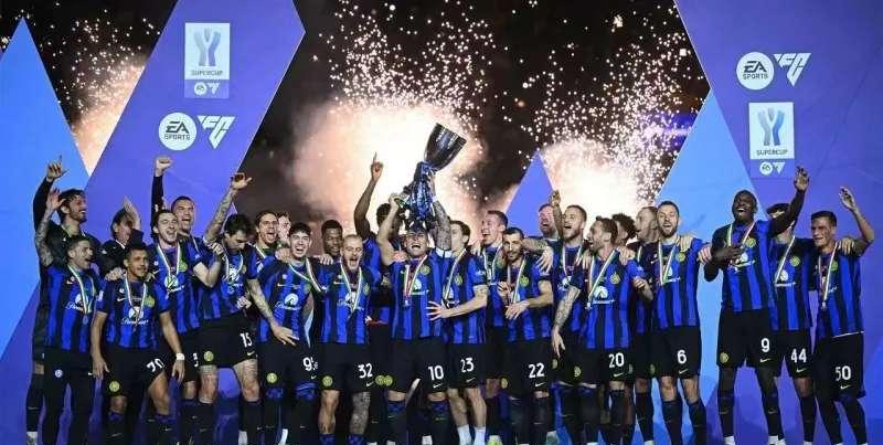 意甲四强展望。虽然罗马现在把尤文挤出了联赛前四，但就球队底蕴来说，国米、AC、那