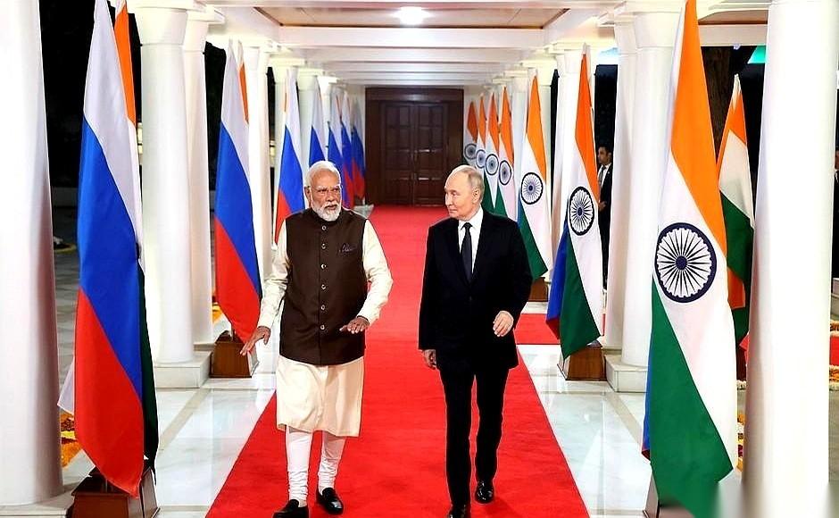 “我们不中立。”这话从印度总理莫迪嘴里说出来，还是对着普京说的。啧，这一句话