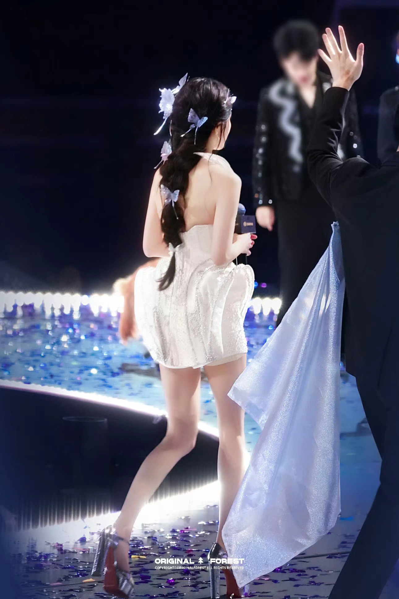 杨幂cos艾琳杨幂你把幂幂打掉了今天的漂亮小蝴蝶​​​