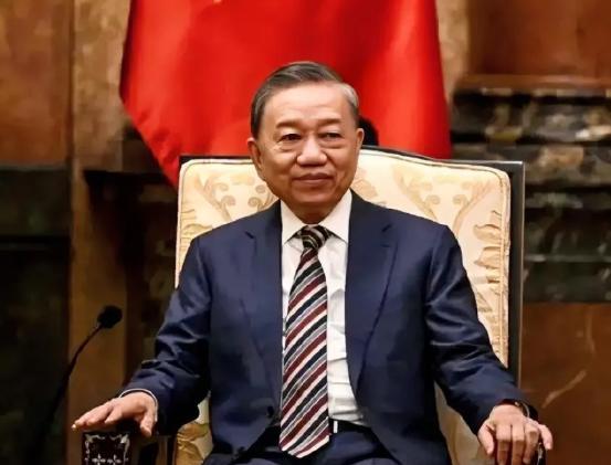 我们可能低估了越南！越南这一次跟美国一达成协议，就对我们的热轧钢卷出手，越南这看