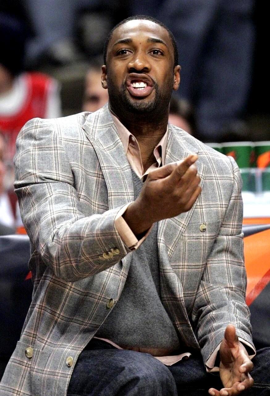 阿里纳斯胡说八道啊前NBA球星阿里纳斯在播客节目中谈到了冠军球队时说：“只有