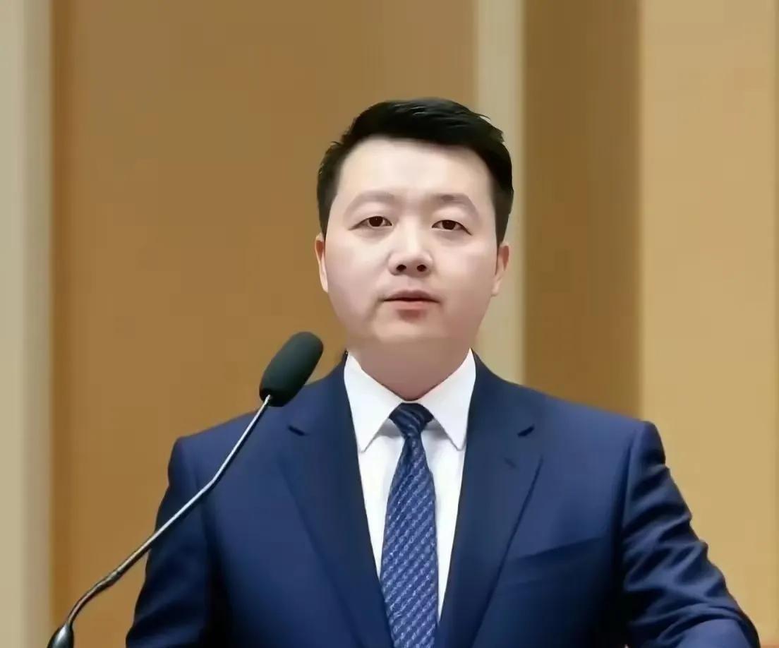 罗鸿6月7日那句掷地有声的质问，再次把非婚生子女继承权这个火药桶点燃了：凭什么婚