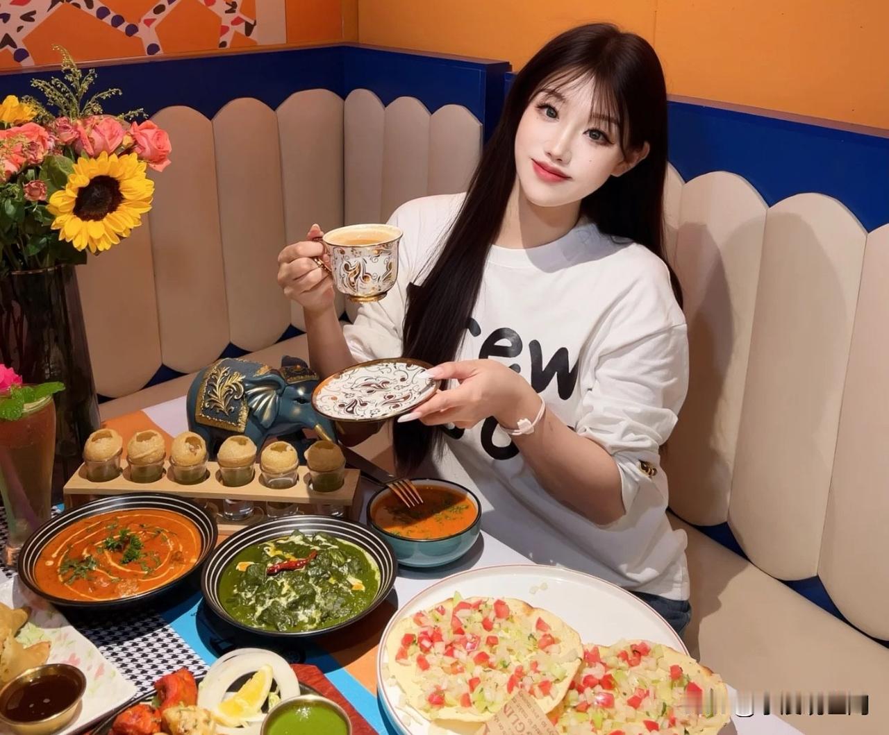 如今印度餐厅和印度美食受到美女小姐姐们的热烈欢迎和一致好评，都去品尝了，味道浓郁