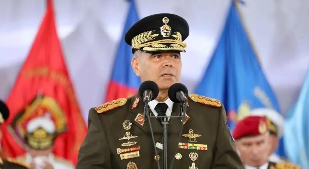 ​擒贼先擒王，美国对委瑞内控的军事打击已经转换成对委瑞内拉高层领导的打击。这时候