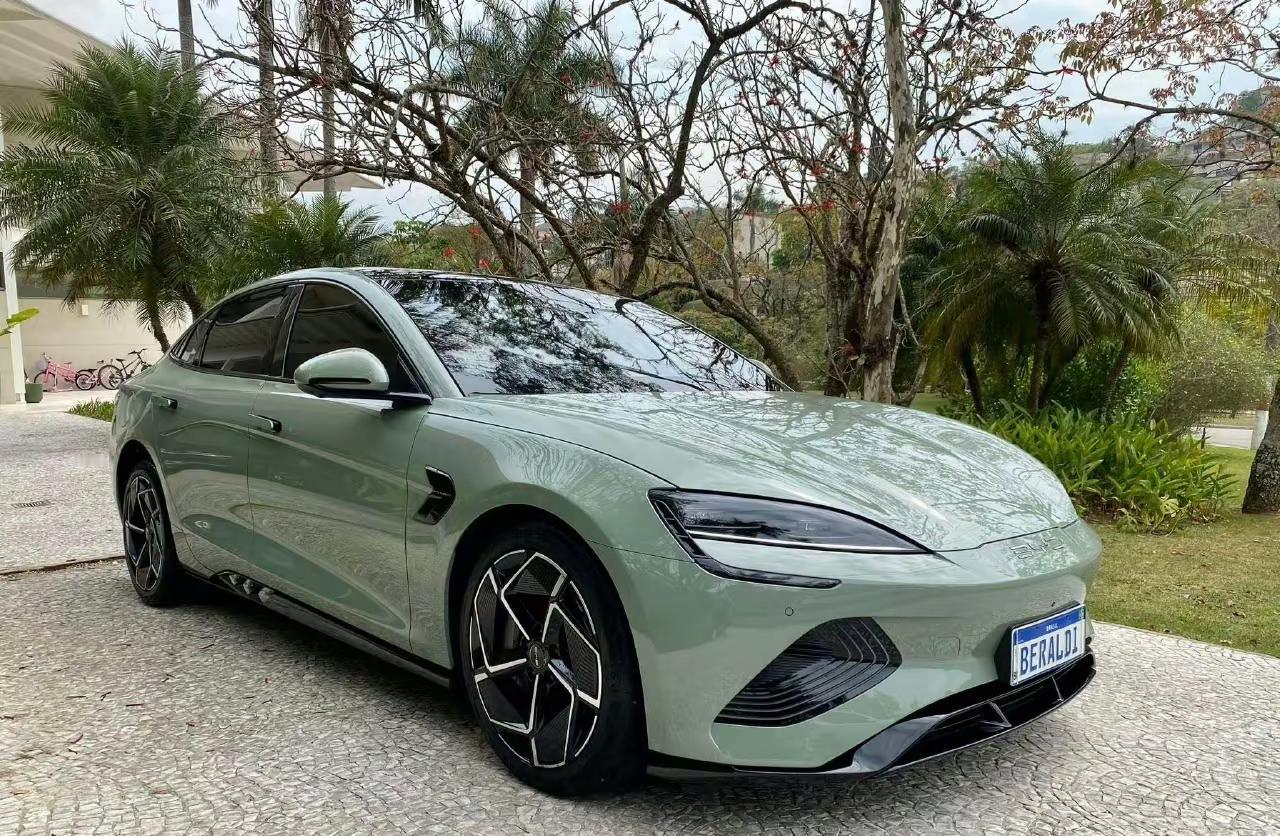 比亚迪在海外的销量越来越好，每个车型的销量也都越来越好。如今中国汽车出口，奇瑞是