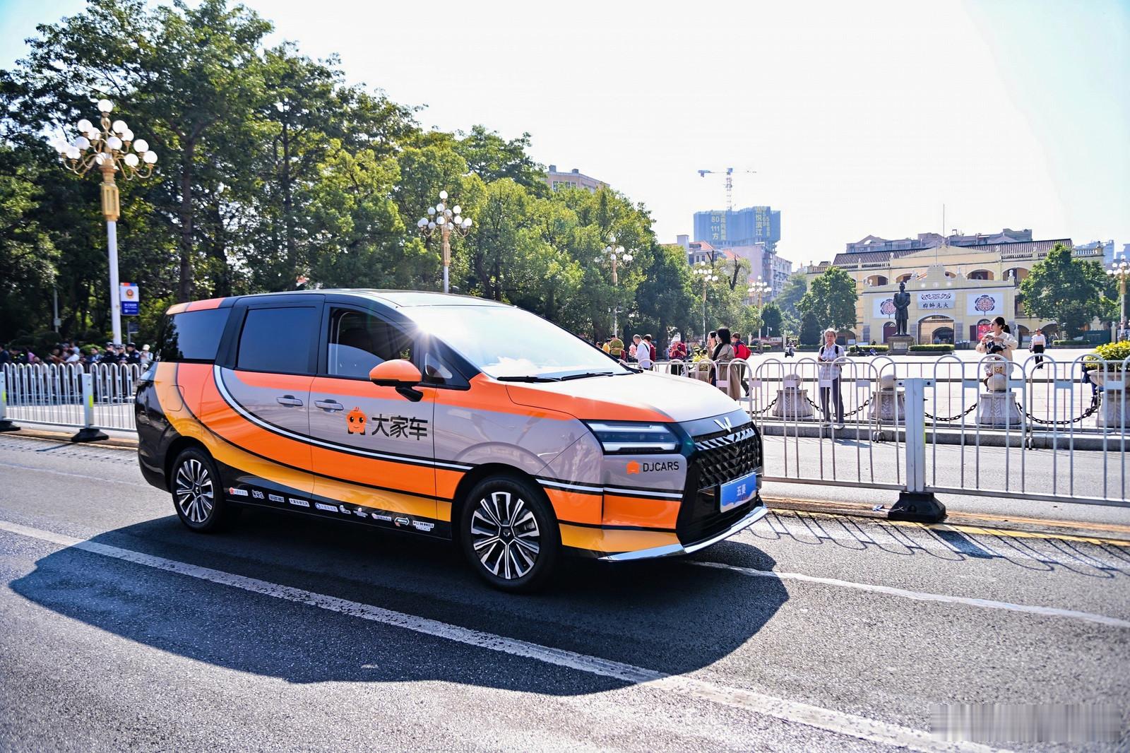 我们的五菱星光730新涂装，好看吗？