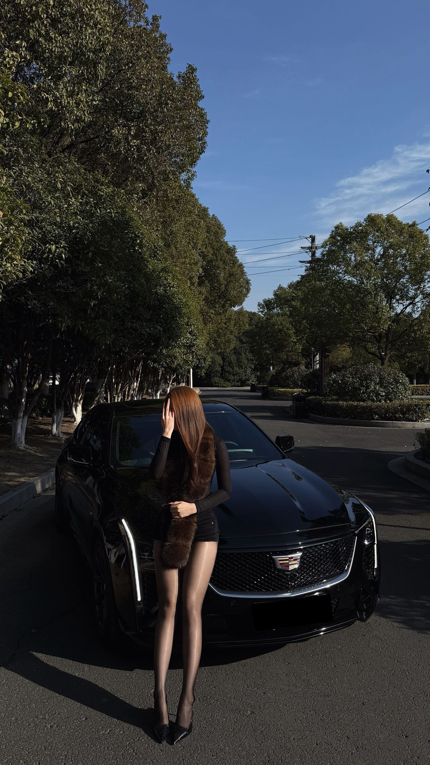 开凯迪拉克去接你不行吗？