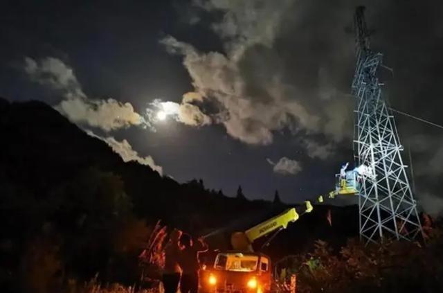 西方后悔当初逼中国太甚，让北京采取了一个新招数，令欧美发生大规模停电！2021年