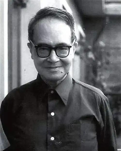 一位家居设计师朋友曾说：“很有道理的一句话：‘一定要住小房子，不要住大房子。老话