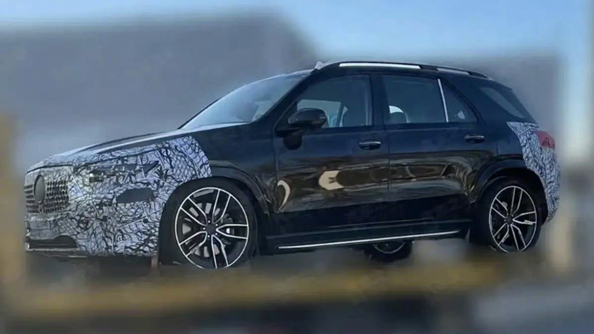 长轴奔驰GLE明年上市，继宝马X5之后，又一台曾经的百万级SUV要国产了~参考X