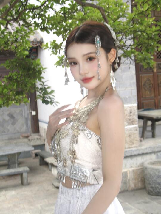 大理拍照氛围感绝了✨浅当一回苗王小女儿