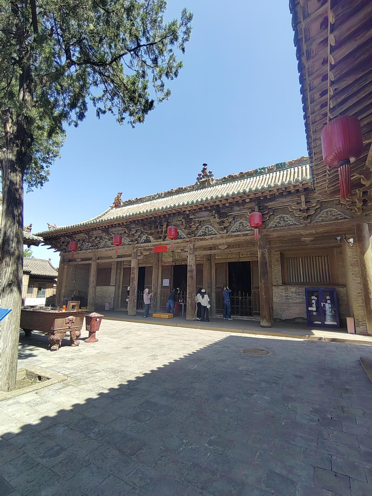 听说净信寺又又关门了看一眼少一眼之山西太谷净信寺大雄宝殿明代泥塑正面阿弥陀