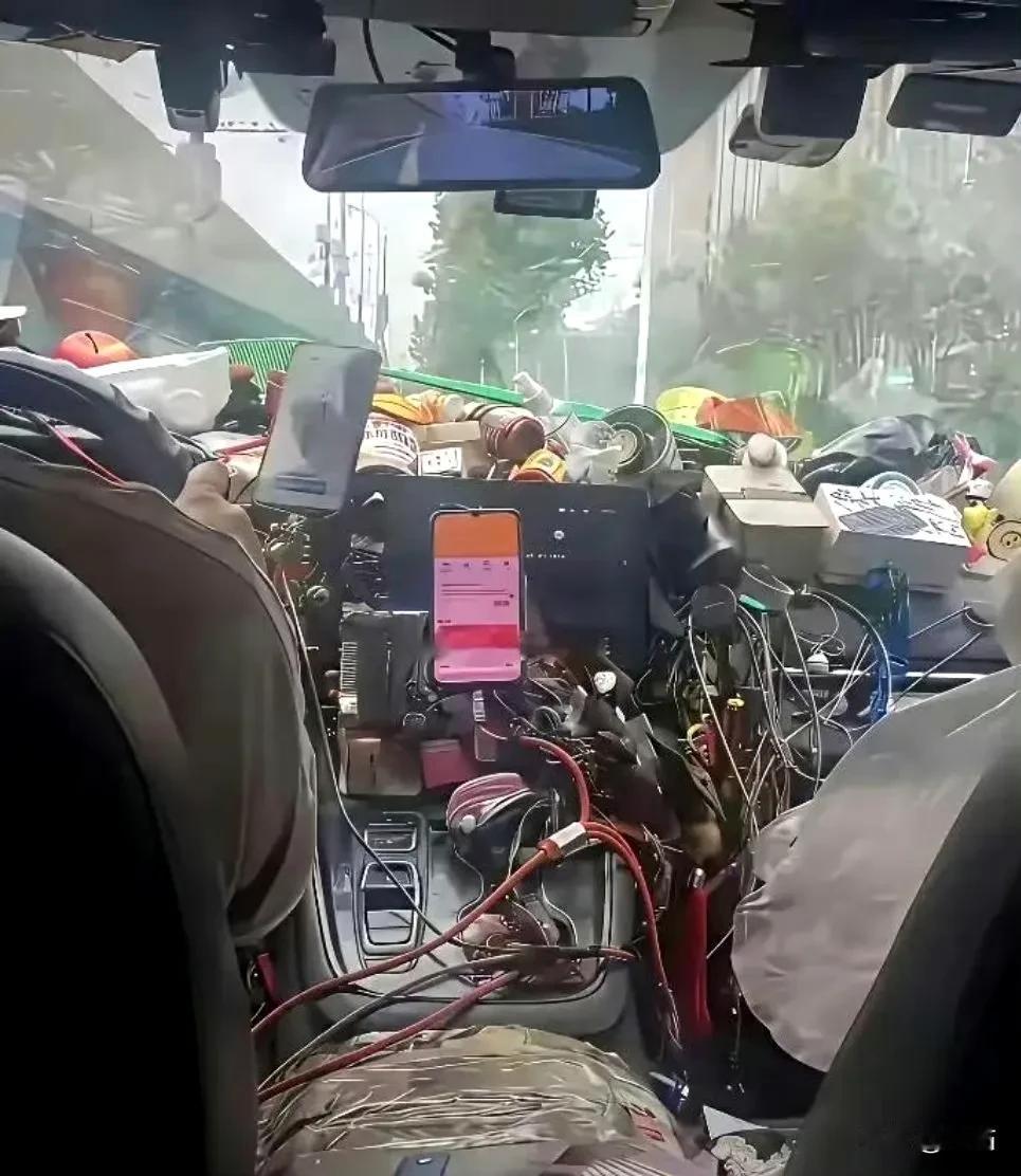 真把网约车当家啦！可劲造。