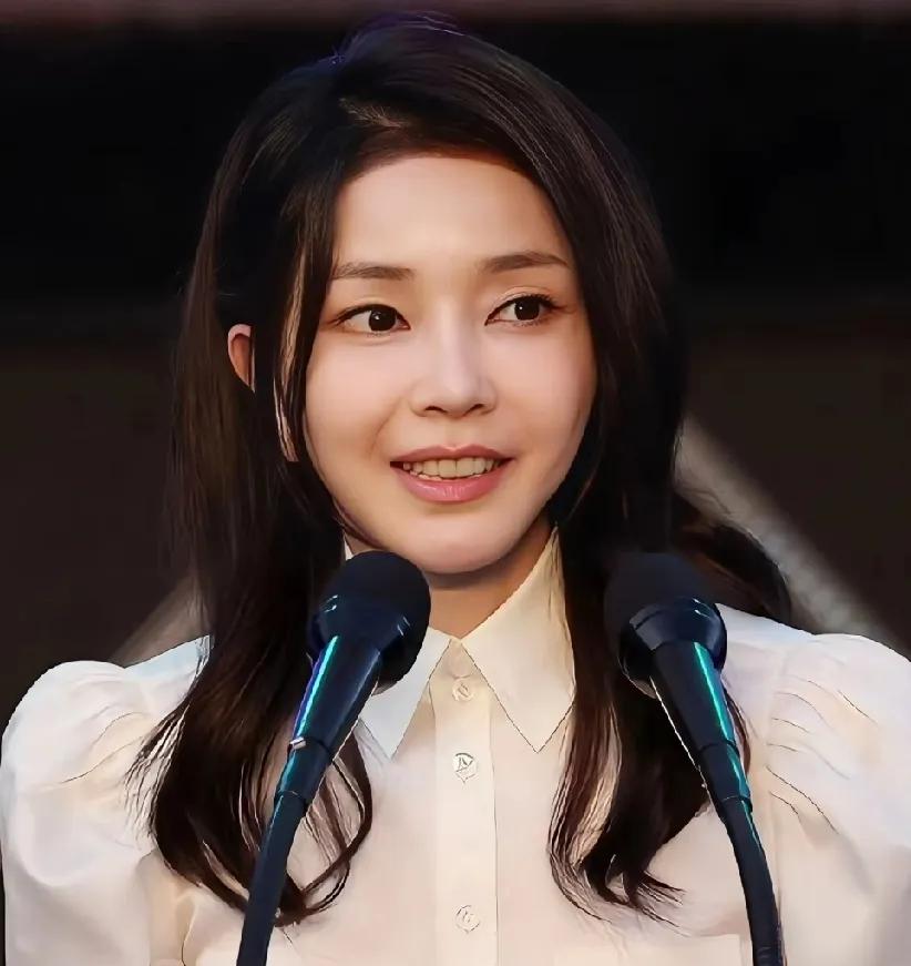 特检组重提15年有期徒刑，金建希终究还是为自己的行为买了单，早前不服20个月判决