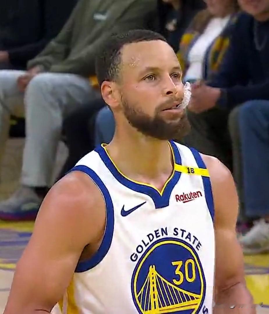 不是两分球投不了！！而是三分球更有性价比！！！米切尔：目前打了47场比赛，三分