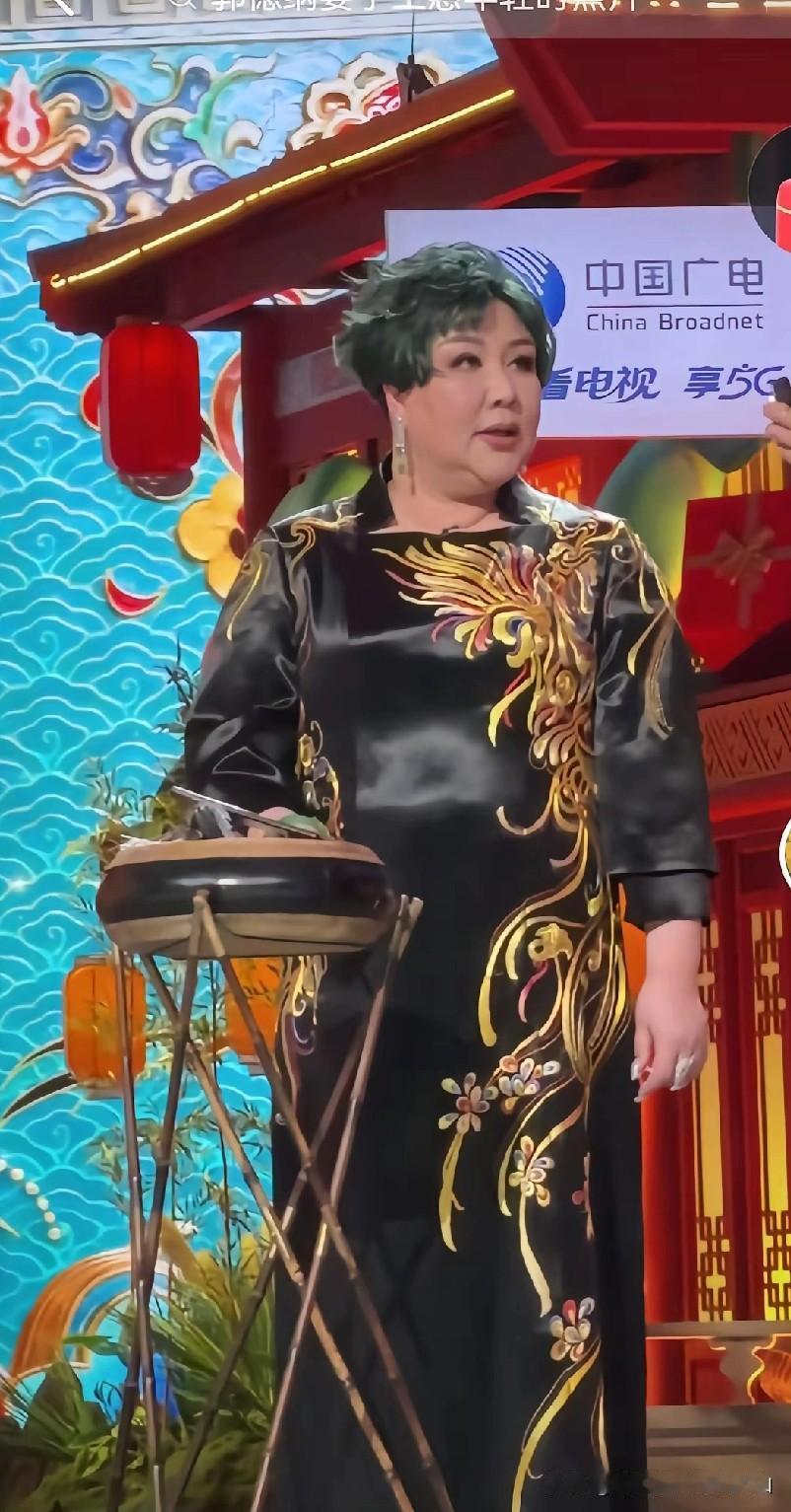 郭德纲梆子京剧火了！气死某京剧大师！大师需要补助！外行确赚大钱！很多人办戏曲大赛