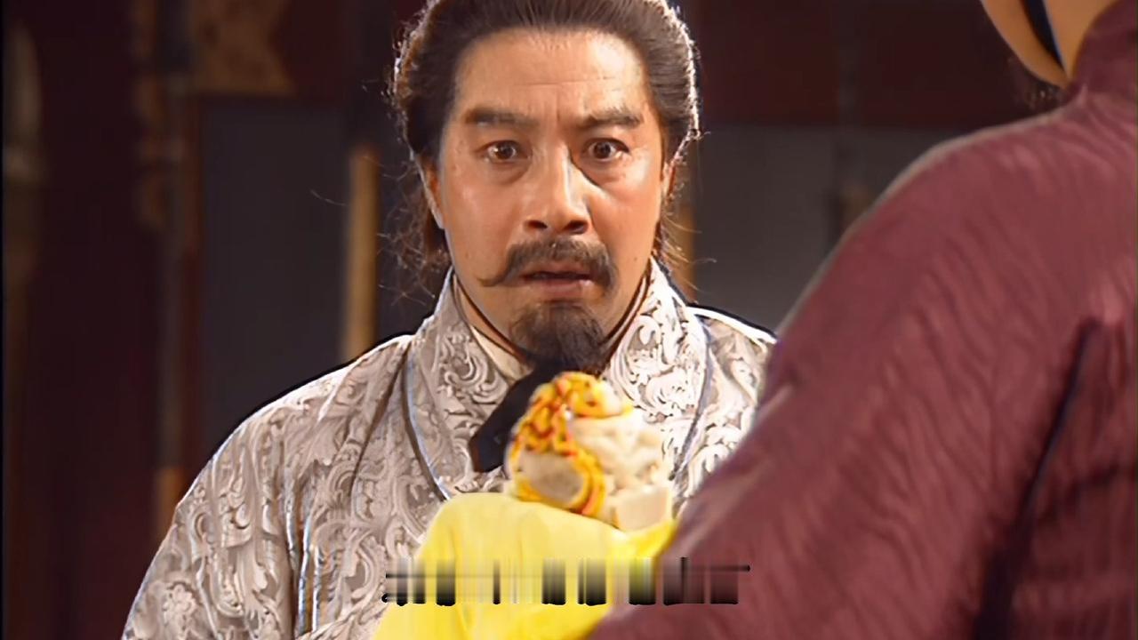 袁术为何敢称帝？他手里那块玉，让他觉得自己是天选之子公元197年，一个已经割