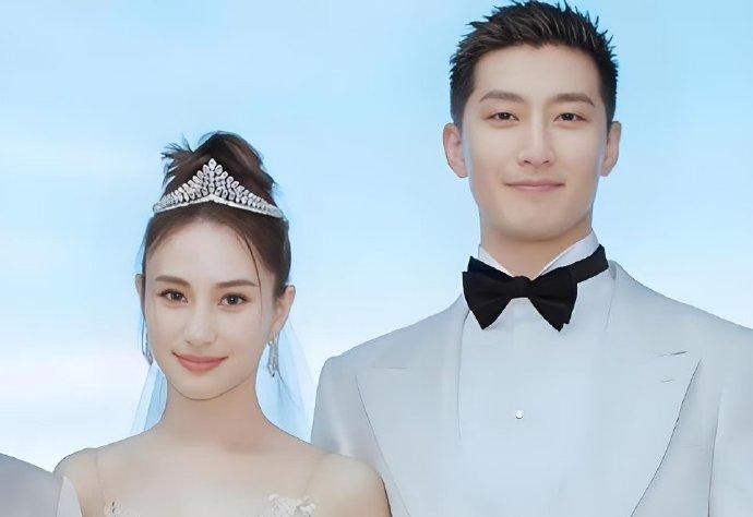 不用猜了！！！何超莲不会和窦骁离婚。不是因为她还爱着，而是何超莲非常清楚，