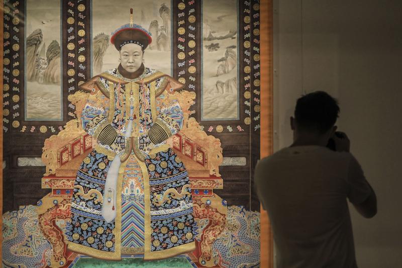 赵匡胤的皇家客服体验：丢猪案惊动帝王北宋百姓牟晖击登闻鼓喊冤，赵匡胤急召以为民