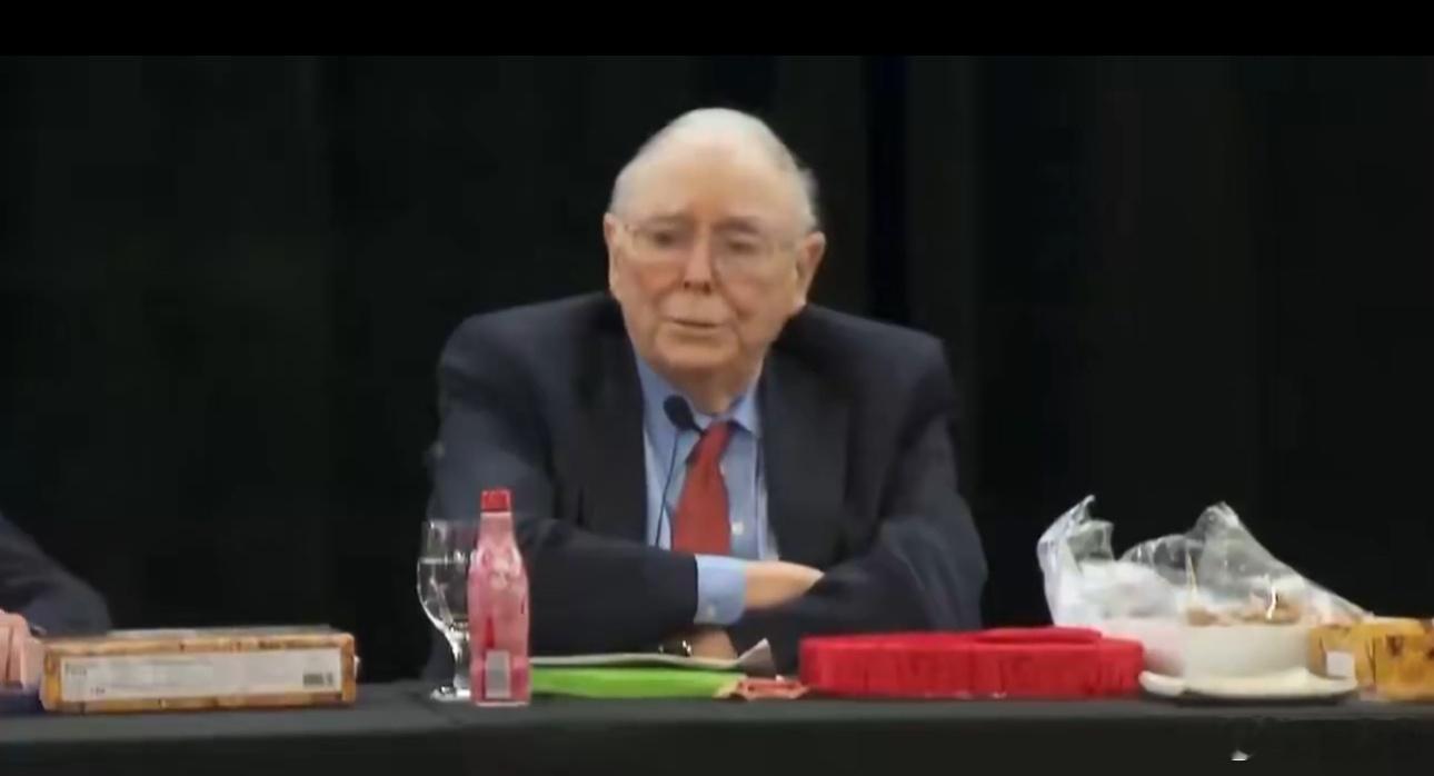 ‼️芒格自己多次说，“投资阿里巴巴是我犯过的最大错误之一/我最糟糕的一笔交