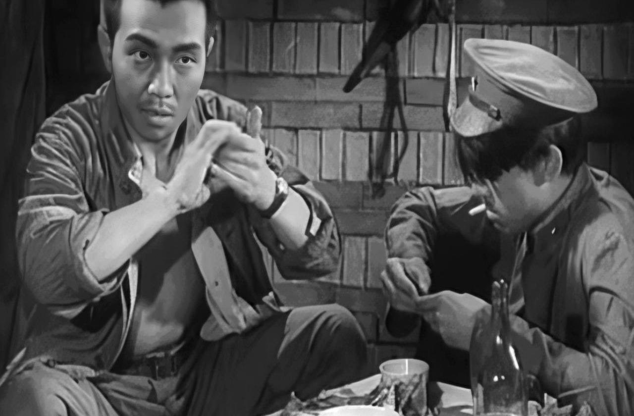 你以为演个小角色就能被埋没？想错了。赵汝平在《平原游击队》里，只露了几秒钟，