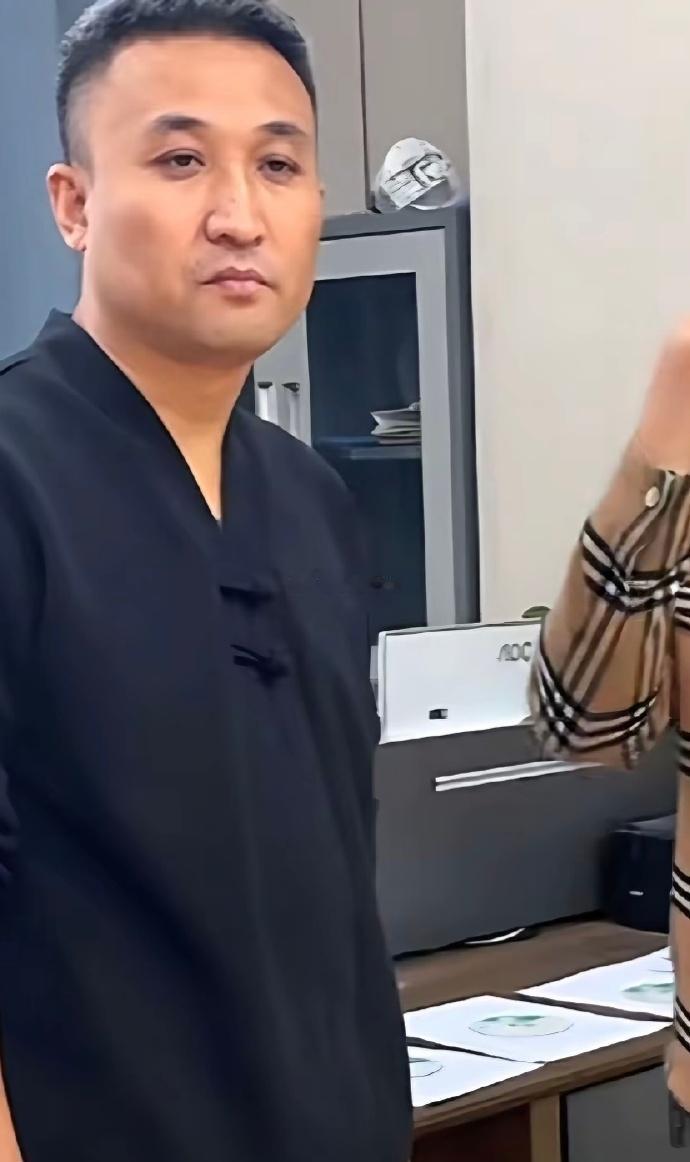 山西太原，抖音21万粉丝打假博主“山西铁头”，真名王某钢，被太原市公安一举抓获。