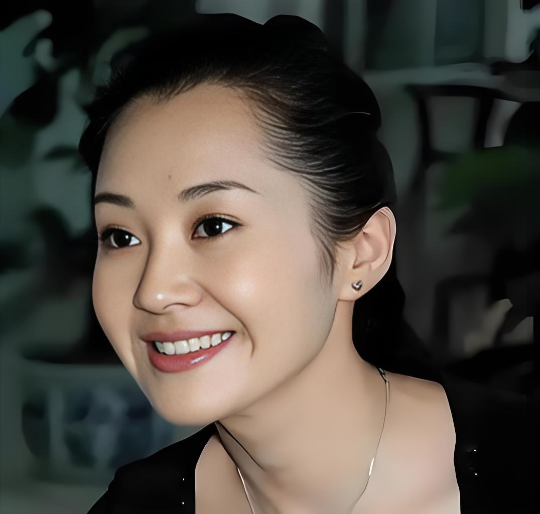 女人的魅力，难道只能被年龄定义吗？提起许晴，很多人第一印象就是风情动人，有