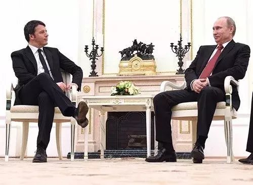 跷二郎腿有六大可怕后果! 如何将危害降至最低!