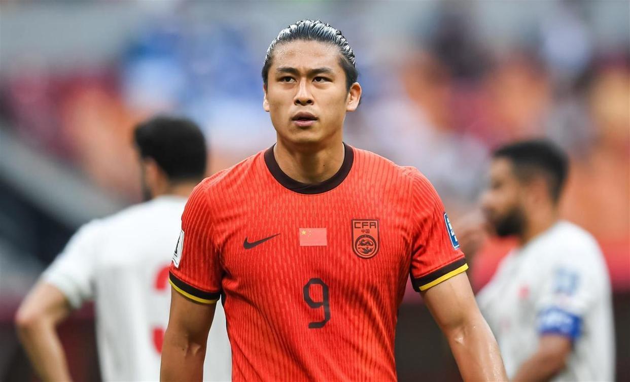 唯一的归化球员也伤了，检验全华班国家队的机会来了。塞尔吉尼奥受伤，这位国家队唯