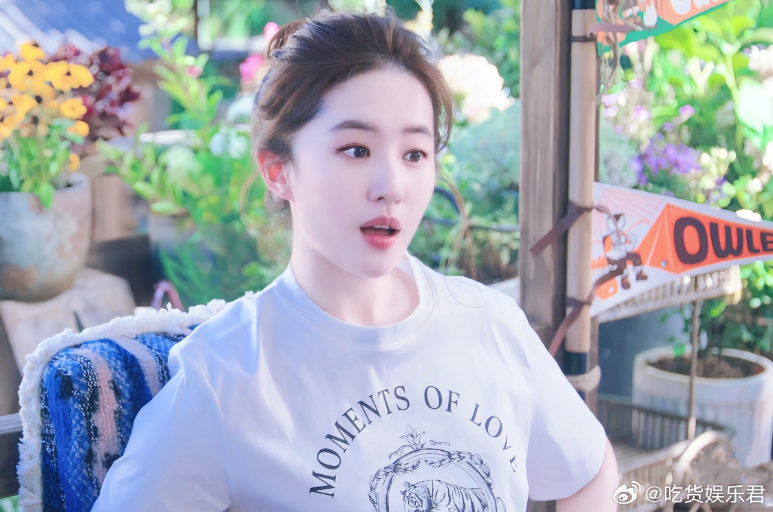 李现关注了刘亦菲刘亦菲许红豆头像壁纸去有风的地方刘亦菲刘亦菲为李现新剧