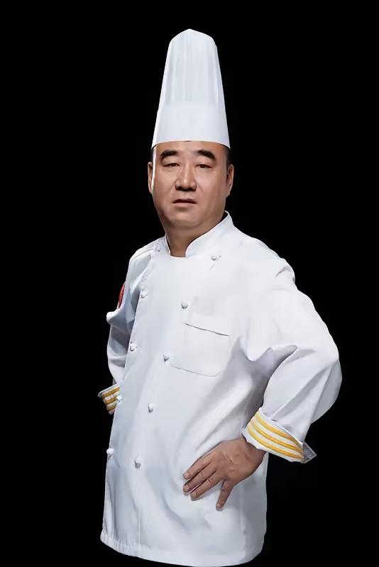 一夜之间，遍地开花的“中国烹饪大师”彻底退出餐饮圈。中国烹饪协会正式官宣，即
