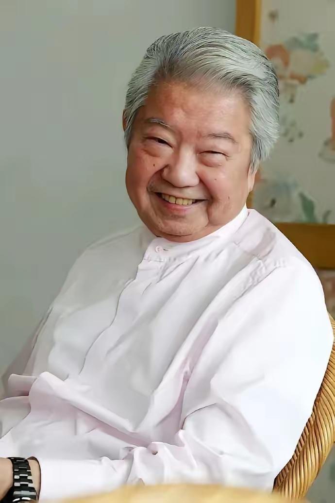蔡澜先生说：“不要相信任何人，要相信人性。当你头脑一热，要对别人掏心掏肺的时候，