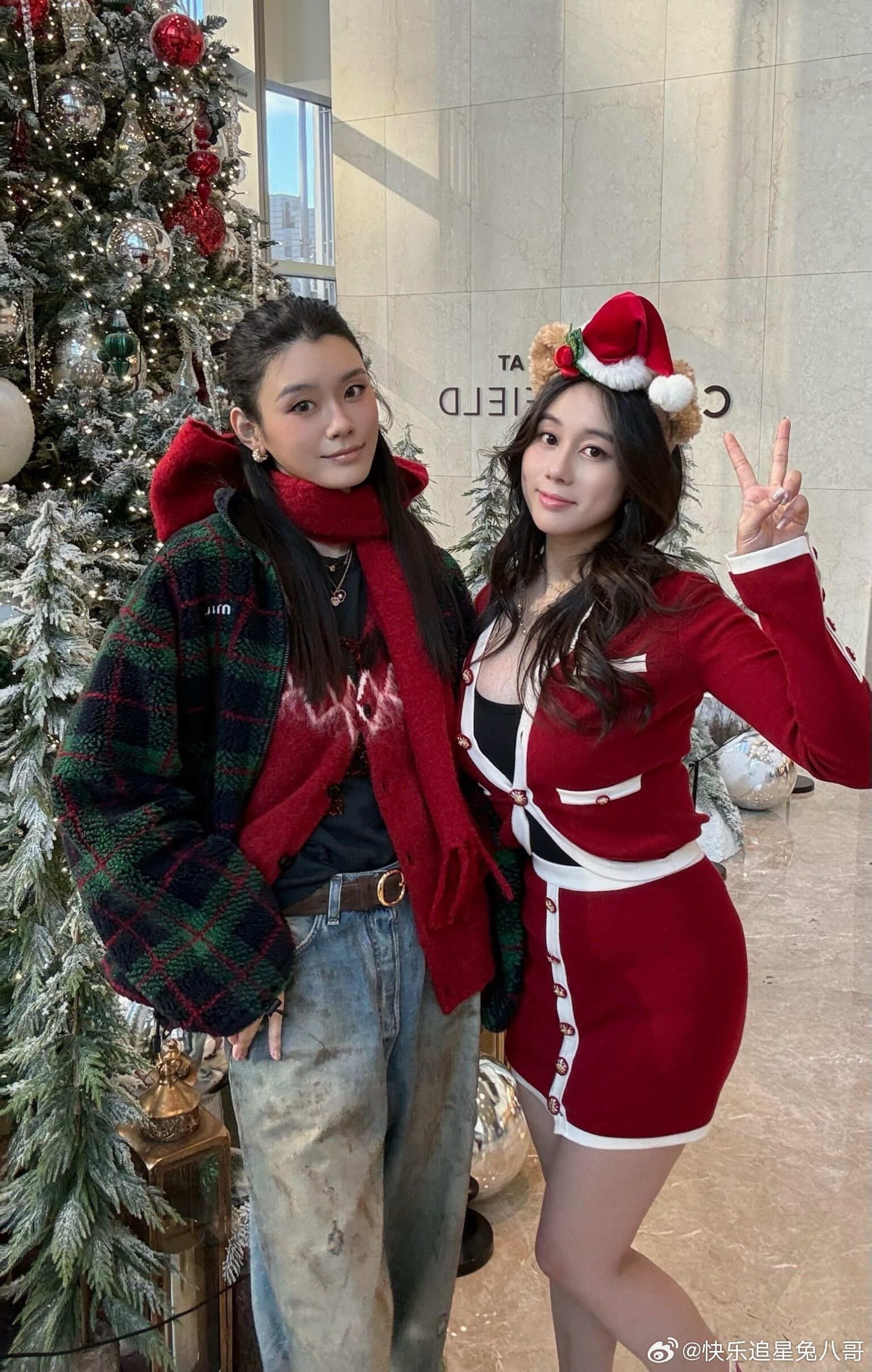 赌王女儿何超欣晒圣诞照奚梦瑶何超欣梁安琪一起过圣诞赌王女儿何超欣晒圣诞照，婆媳