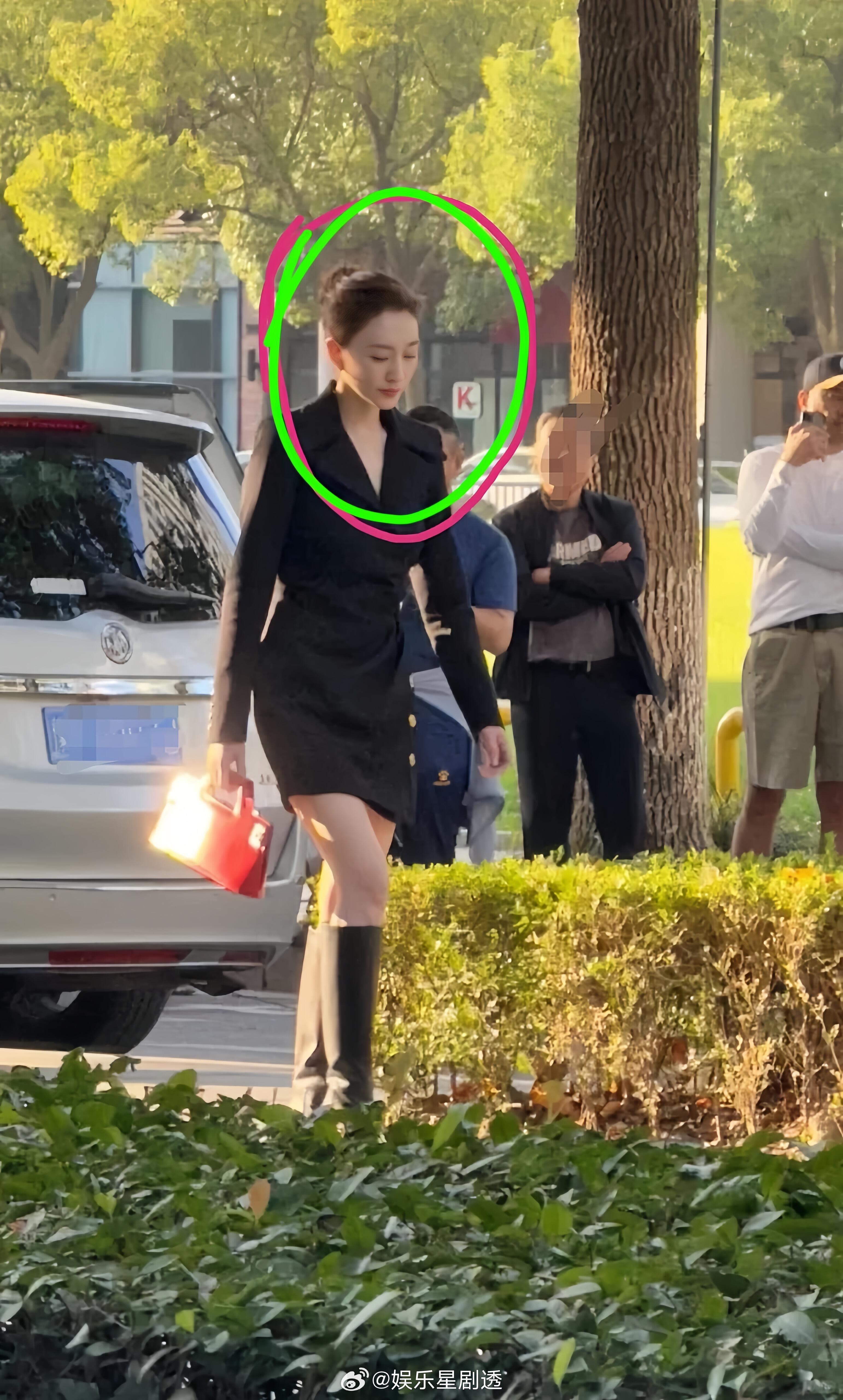 怪不得…李小冉能被身价千亿的富豪追10年​​​