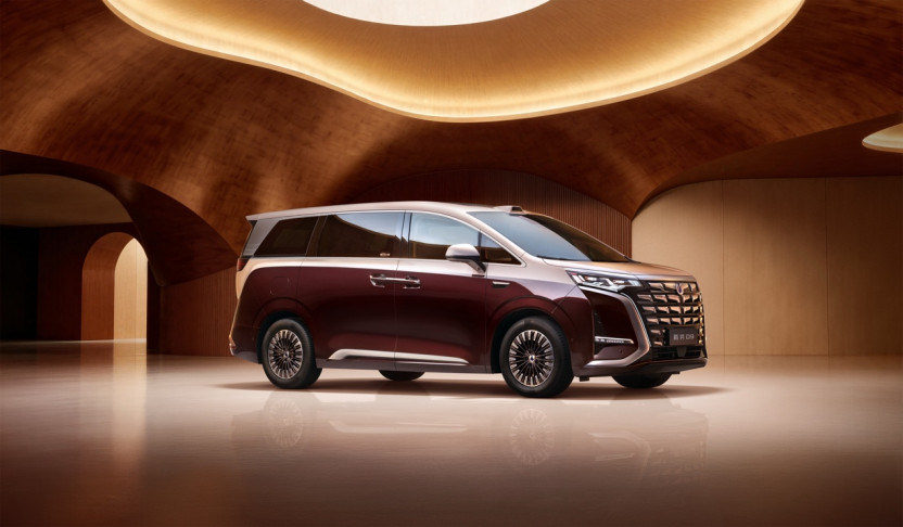 第二代腾势D93月29日第二代腾势D9要来了，作为新能源豪华MPV的开创者，