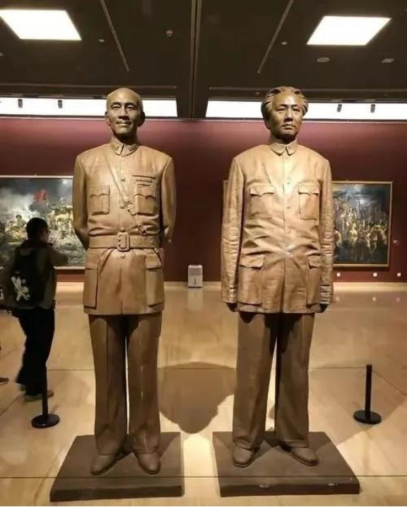 1945年秋，蒋介石自信满满，放走了手中的王牌毛泽东，当众人惊诧不已时，他傲然宣