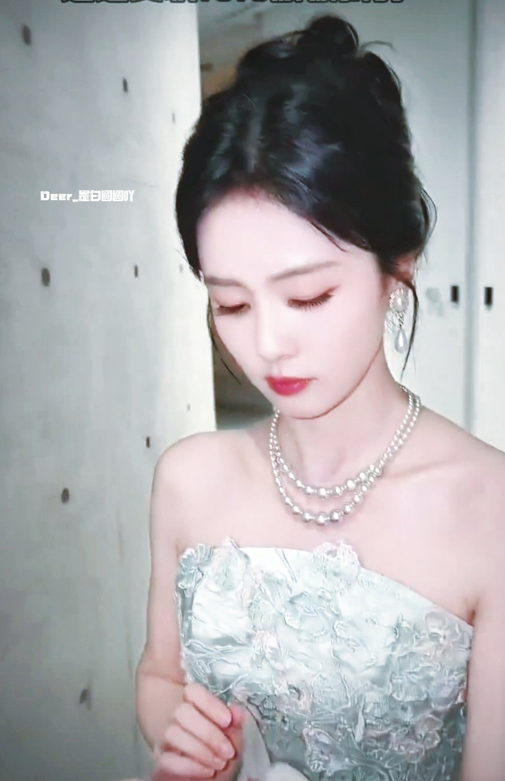 winkwink~看得出她是公主👸来吃饭啦#白鹿#🦌#超话创作官#​​