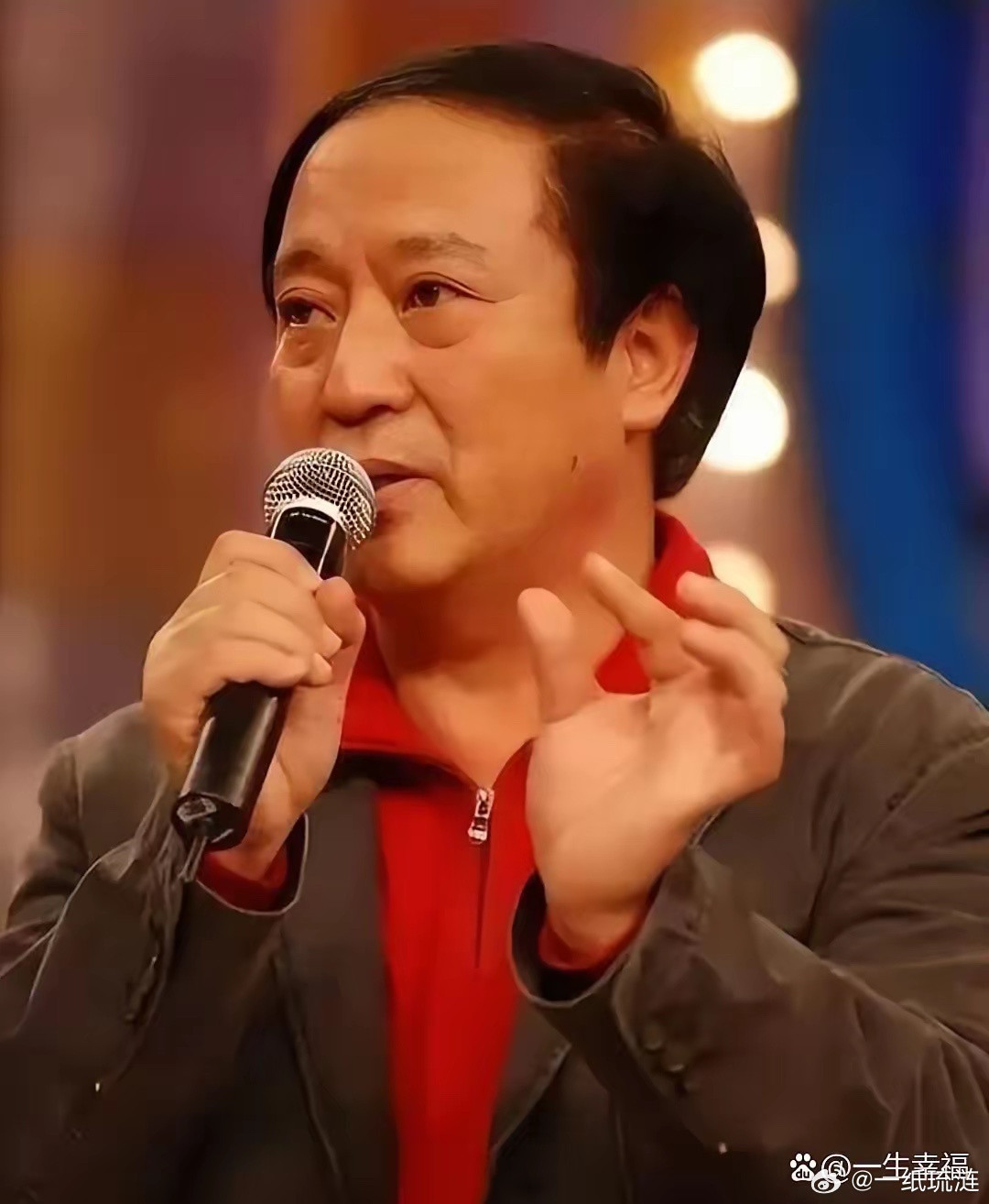 万万没想到，折腾半生、一度倾家荡产的牛群，晚年竟被美国毕业的儿子牛童，用最朴素的