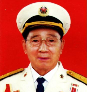 1952年，一名落单的志愿军飞行员被4架美国战机包围，经过一番搏杀后成功击落敌长