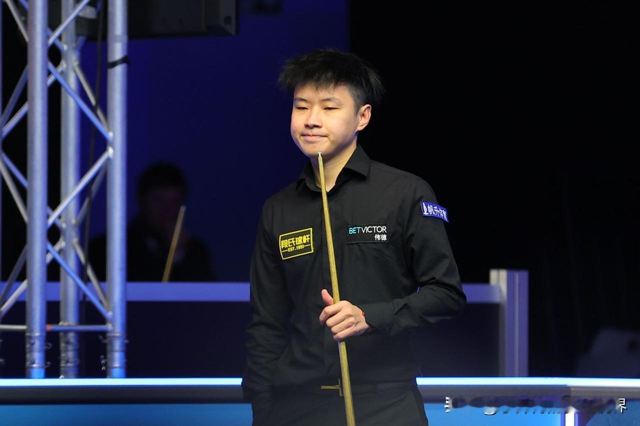 随着赵心童轰出职业生涯第一杆147，中国球手的满分杆排行发生变化：第一名：?