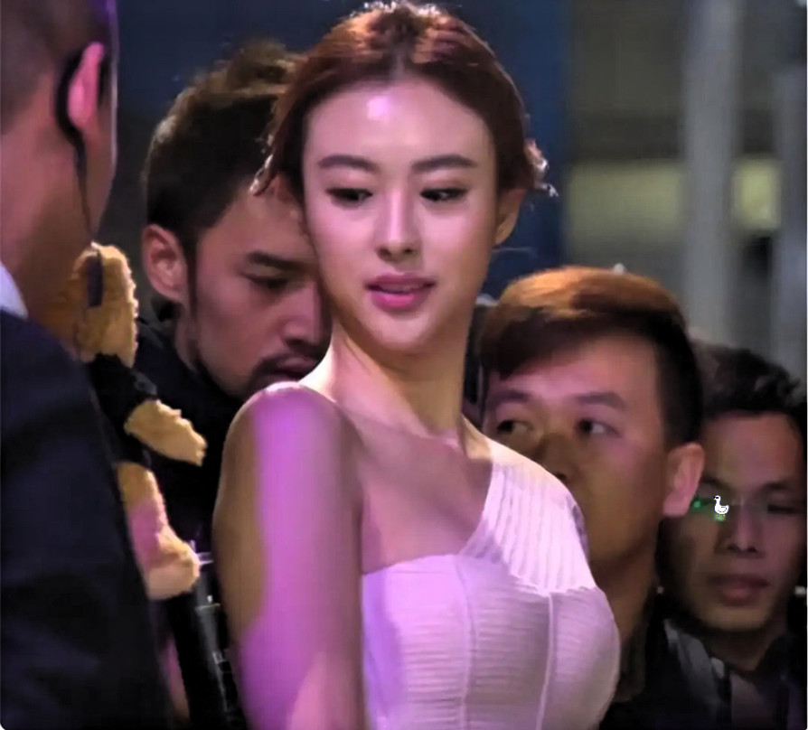 “李欣莳”事件不是第一次发生了著名的“兽兽艳照门”的事，兽兽也是大连理工大学的