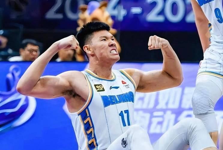 顶薪范子铭被江苏男篮蒋浩然完爆这是2026年10月11日CBA季前赛北京首钢