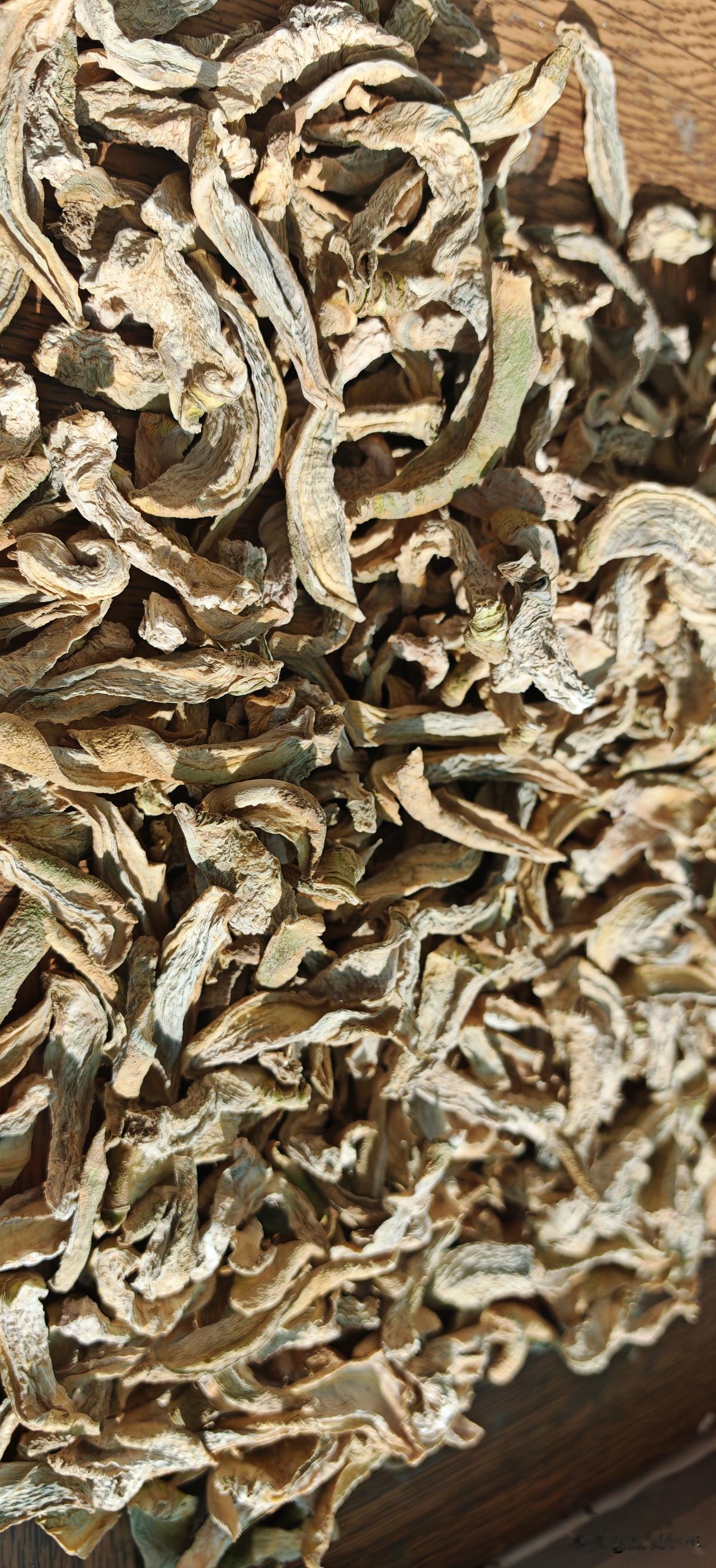 请大家猜猜，这是什么美食当然了岁数小的估计肯定看不出来能看得出来的最起码