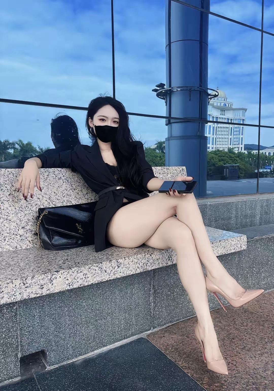 活得明白的人都懂得，看重别人，才是尊重自己[玫瑰][比心]余生要珍惜当下