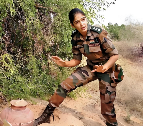 中印边境线上，国产机器人已经开始代替士兵执勤站岗啦，这可算是让印三们开了眼。不