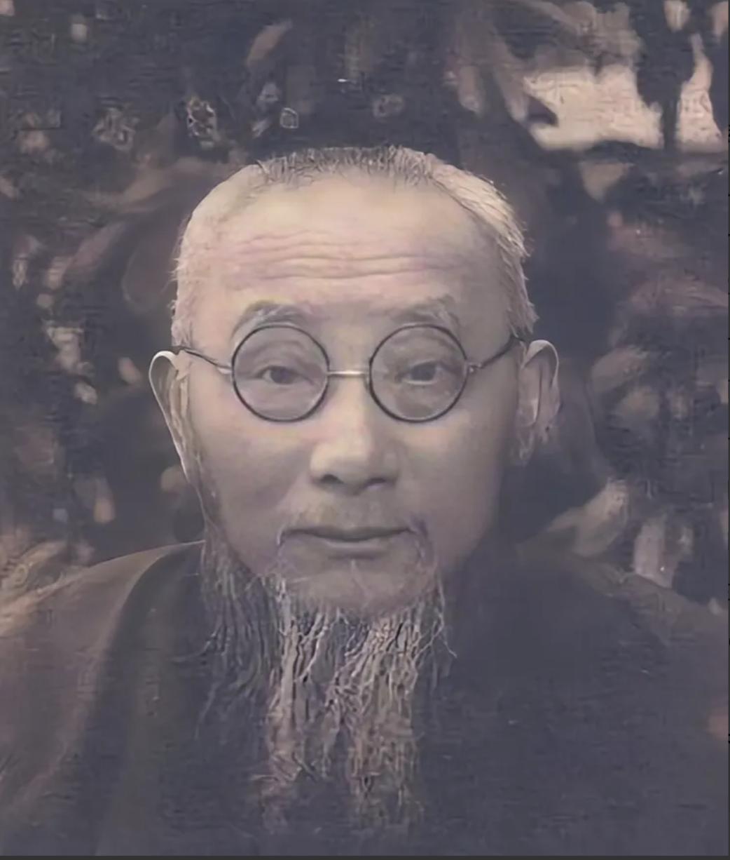 1937年,南京沦陷,汉奸设宴讨好日军。酒过三巡,后院突然传来求救声,他冲过去一