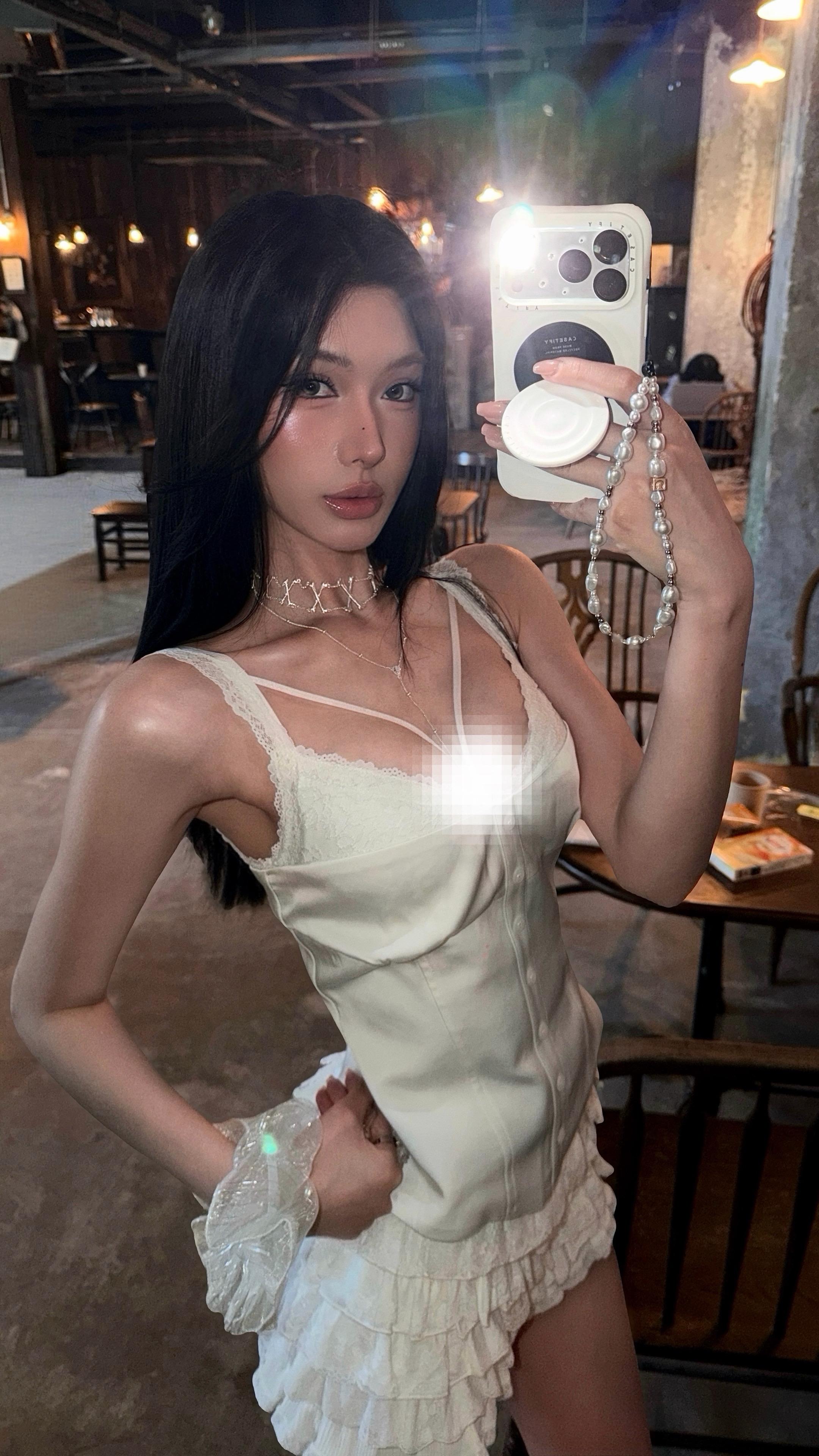 我心脏咋老跳。